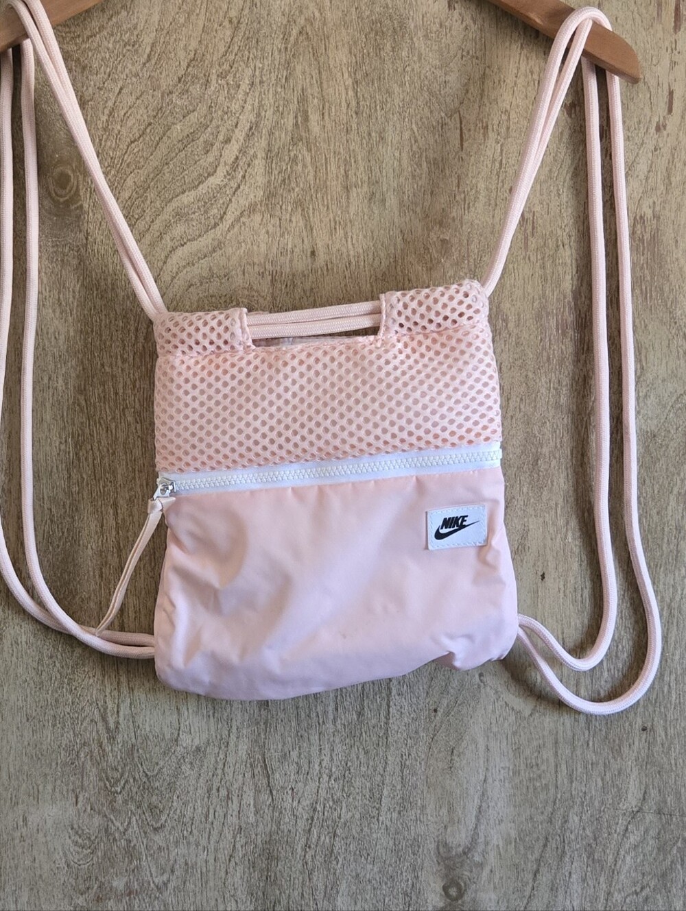 Nike Drawstring Bag - Picture 4 of 5